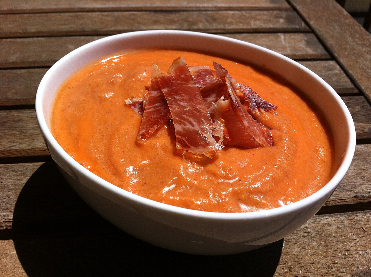 Salmorejo with jamón